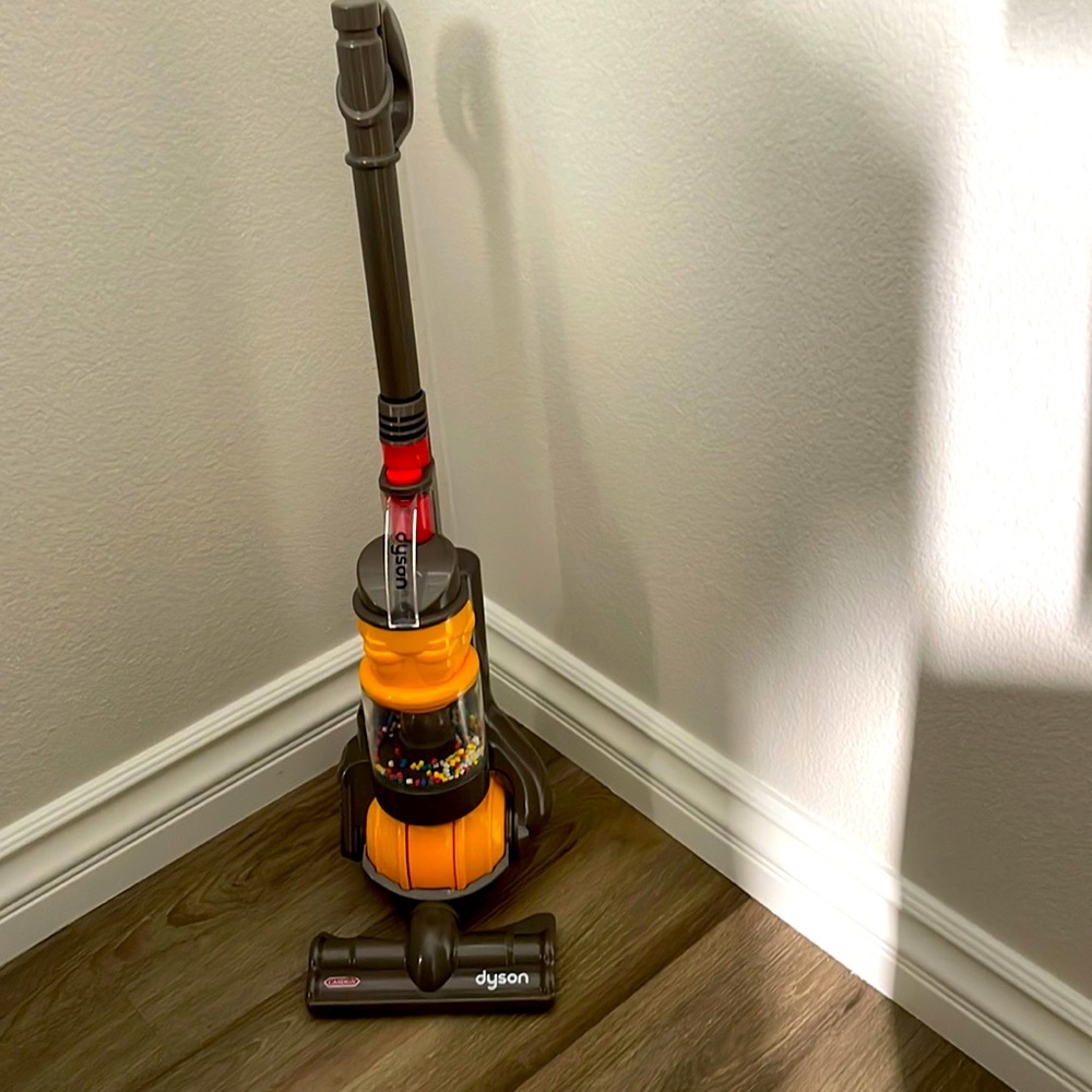 Dyson kids vacuum